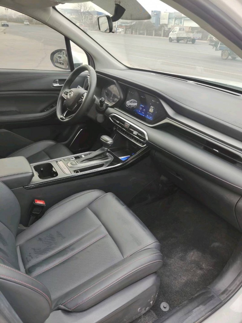 保定20年传祺GS8