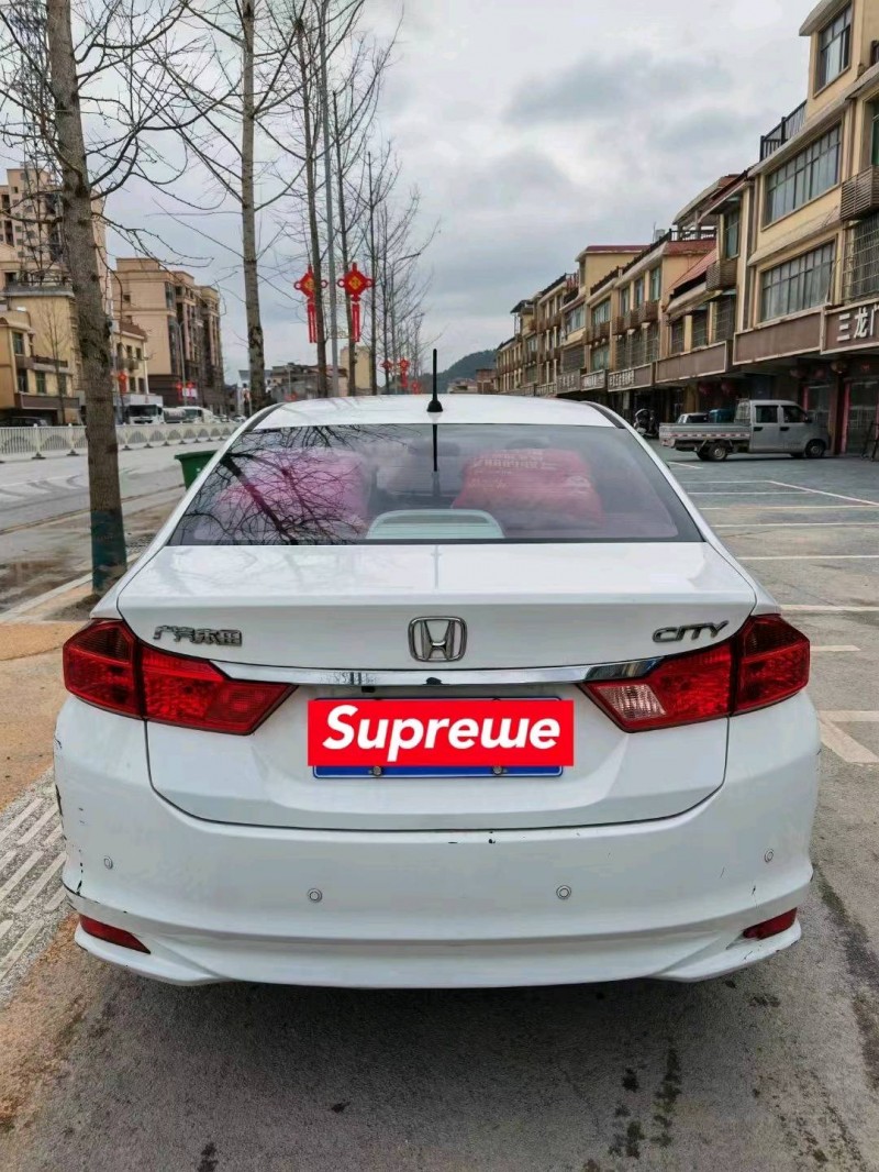 宜春18年本田锋范8