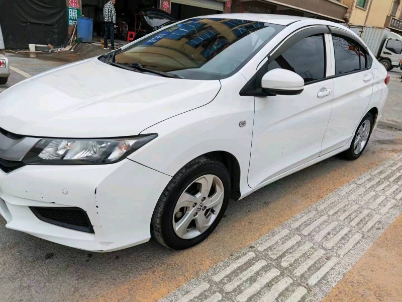 宜春18年本田锋范7