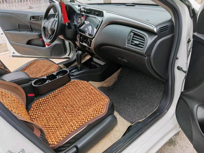 宜春18年本田锋范5