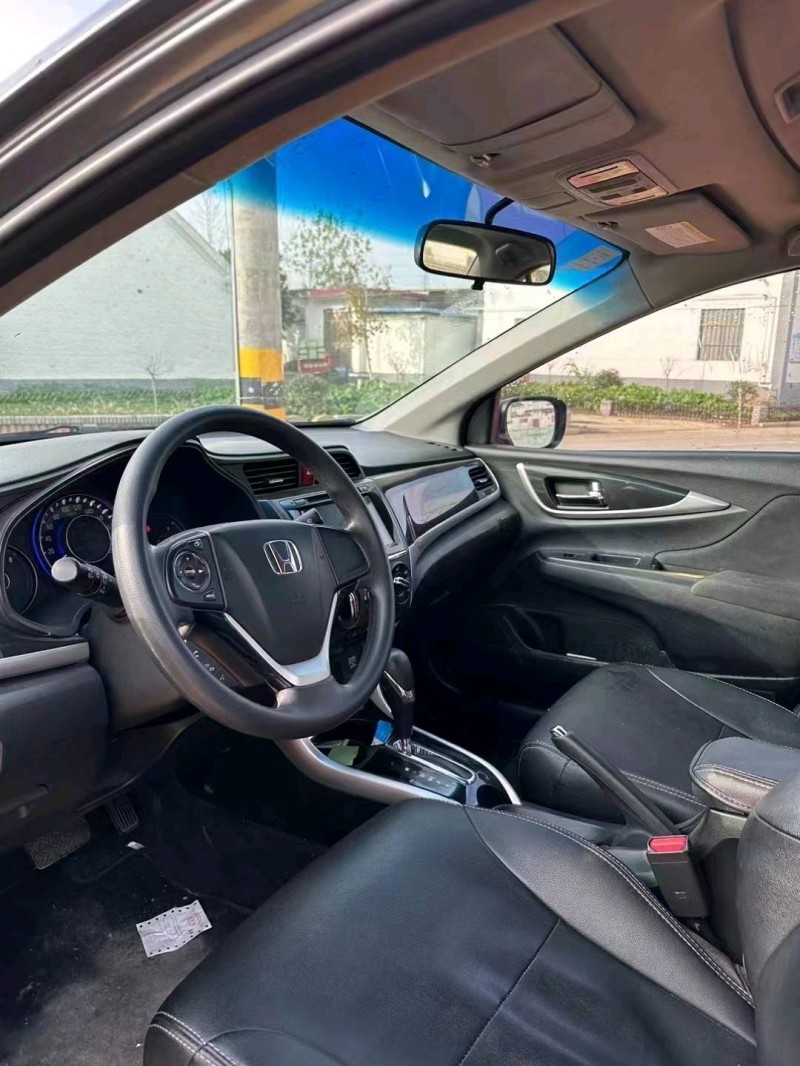常州14年本田凌派5