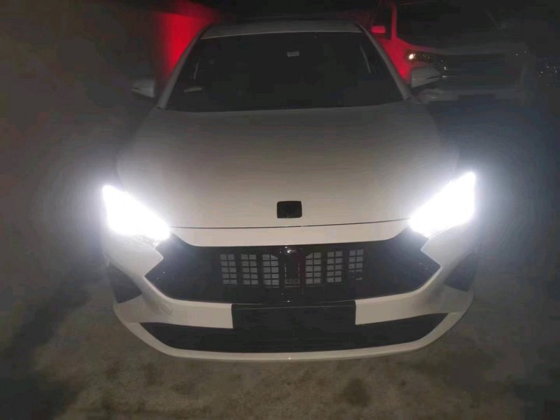 武汉23年江淮思皓5