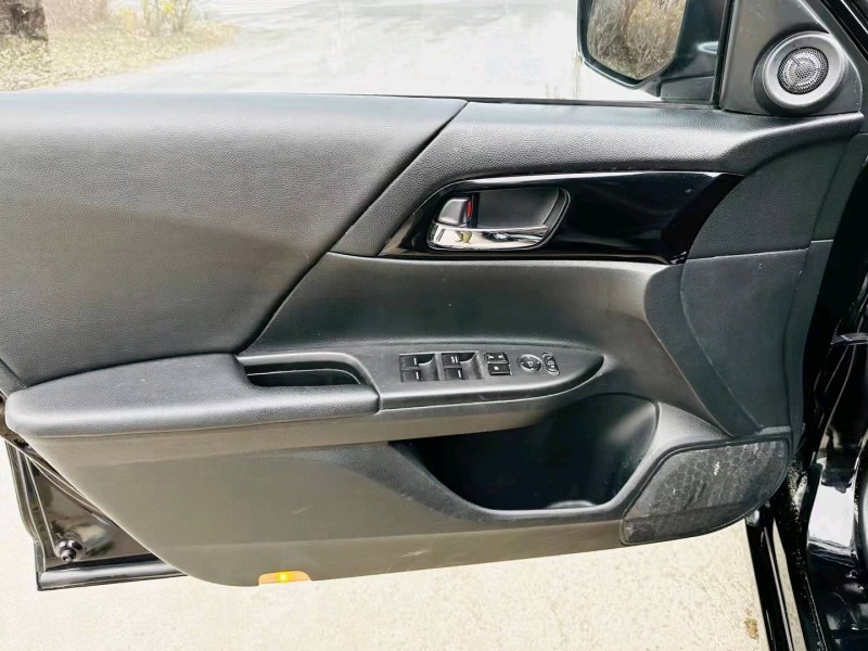 沈阳16年本田雅阁3