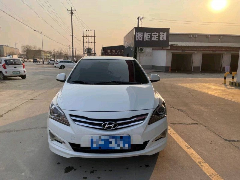 保定14年现代瑞纳1