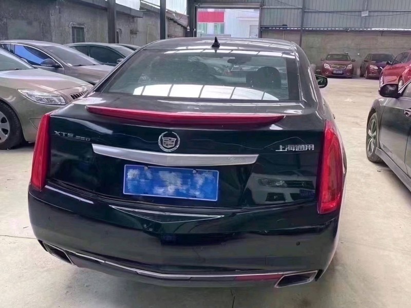 东营15年凯迪拉克XTS9