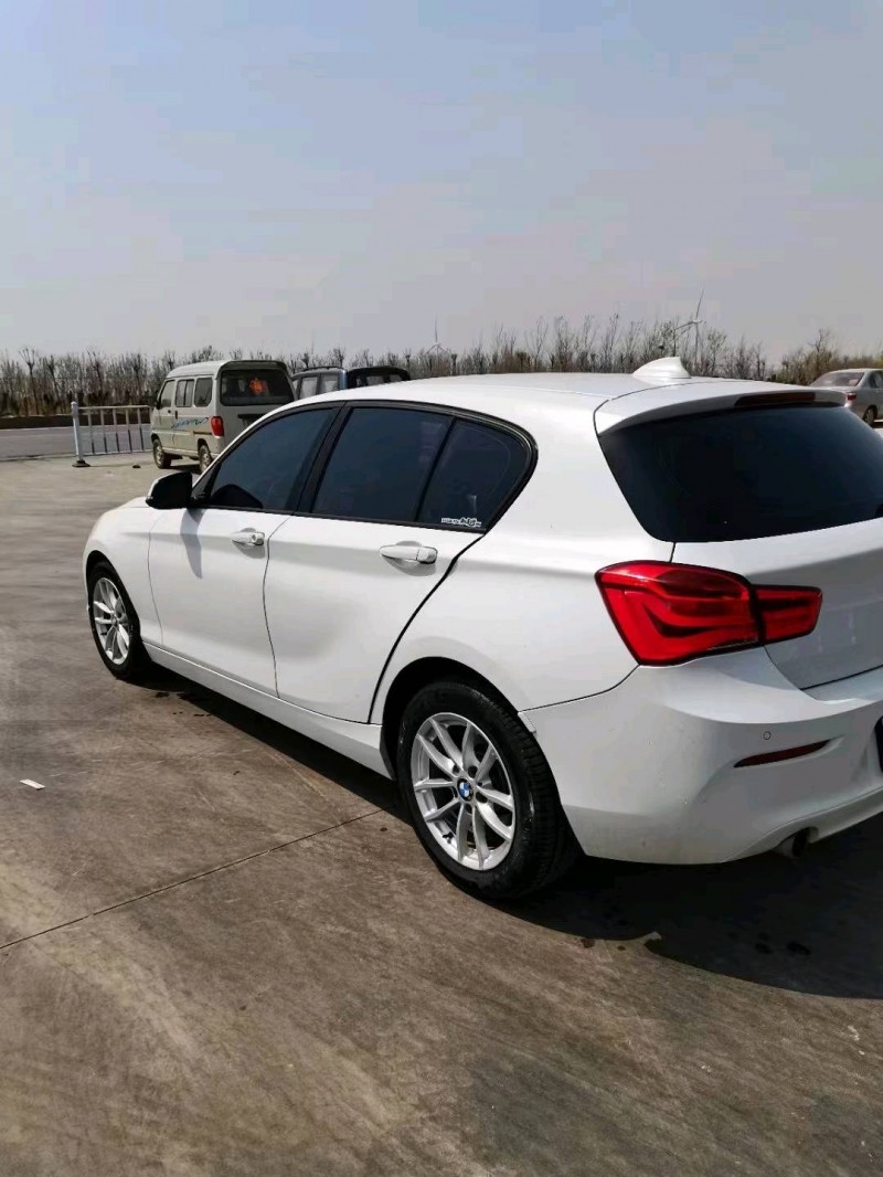 济南17年宝马1系3