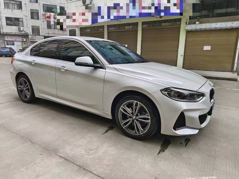 济南21年宝马1系3