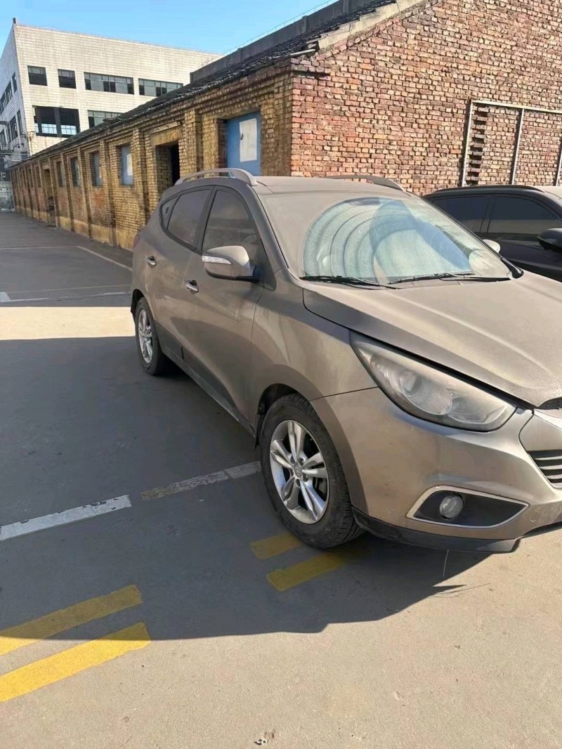 济南12年现代ix352