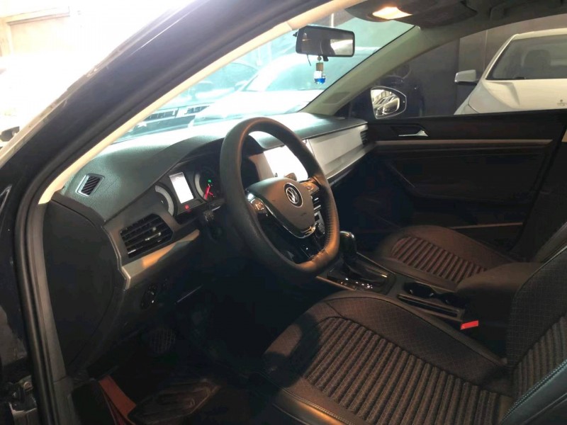 保定22年大众朗逸7