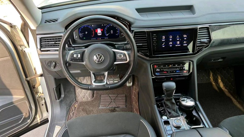 邯郸20年大众途昂4