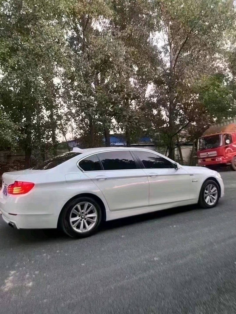 北京13年宝马5系8