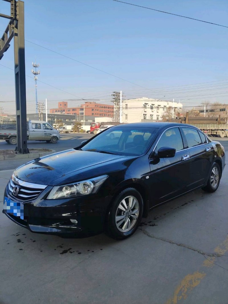 保定11年本田雅阁2