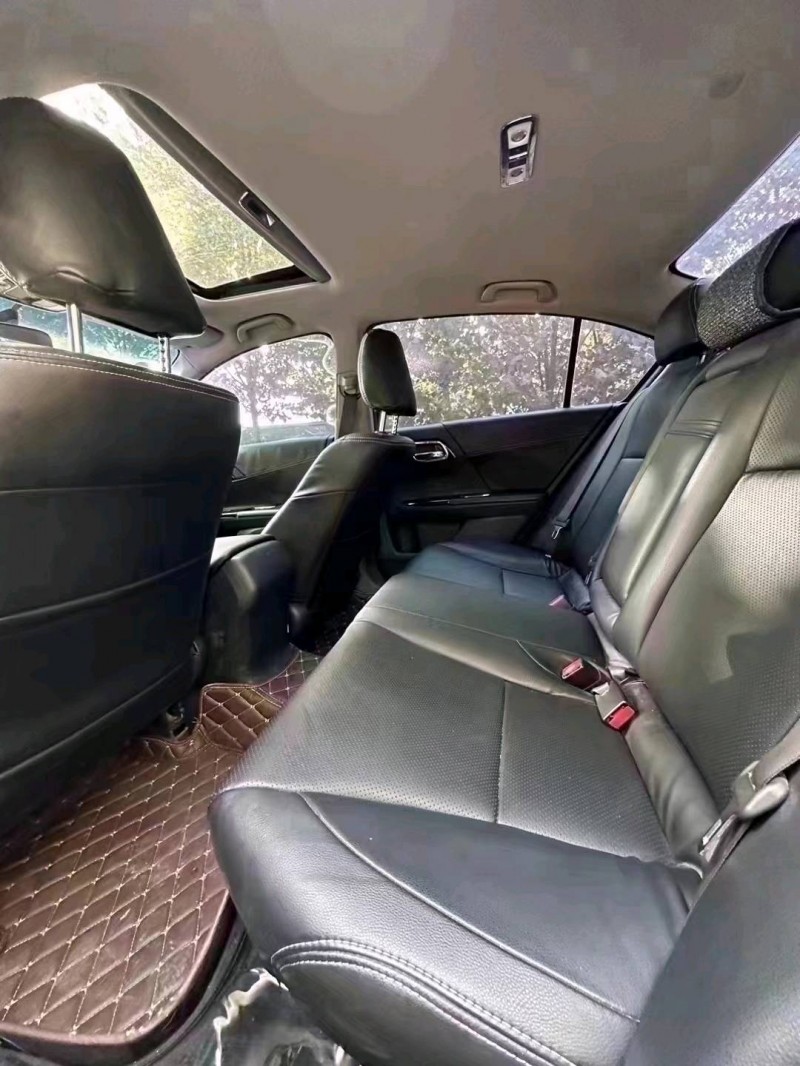 北京17年本田雅阁5