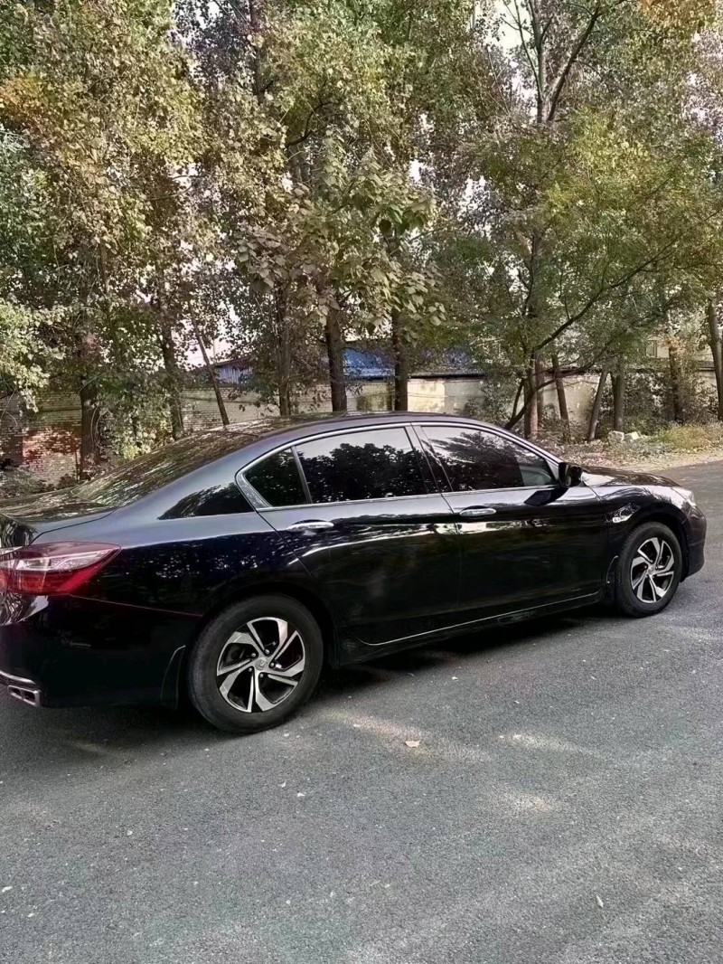 北京17年本田雅阁7