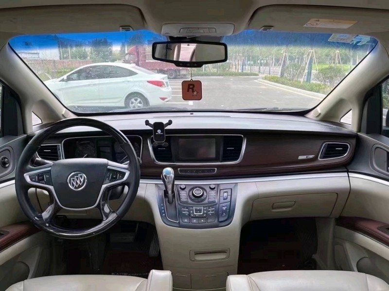 北京15年别克GL84