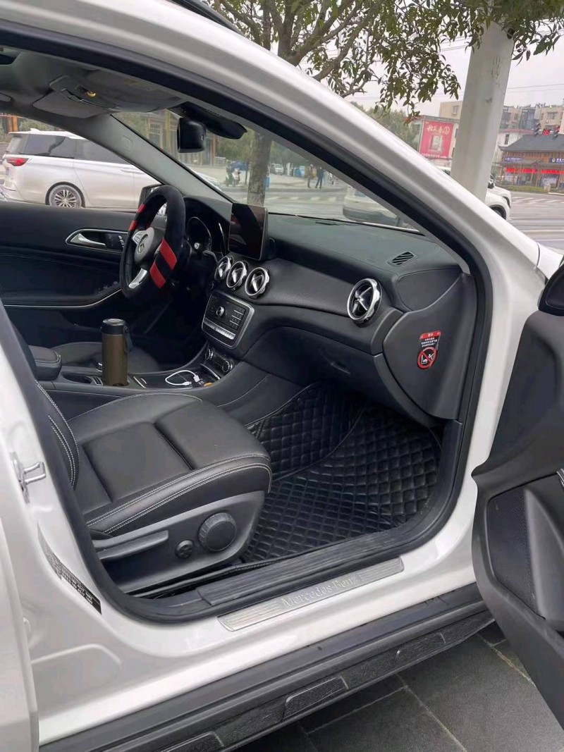 宜昌19年奔驰GLA6