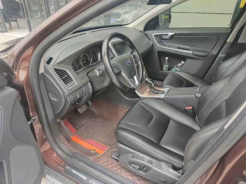 武汉16年沃尔沃XC605