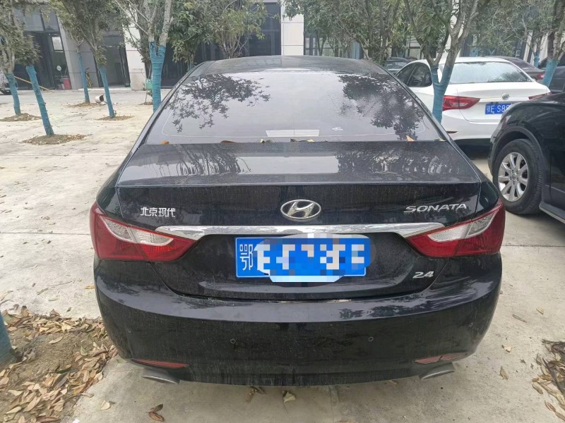 武汉13年现代索纳塔八5