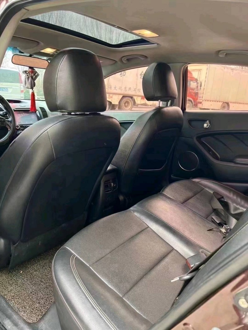 北京13年起亚K33