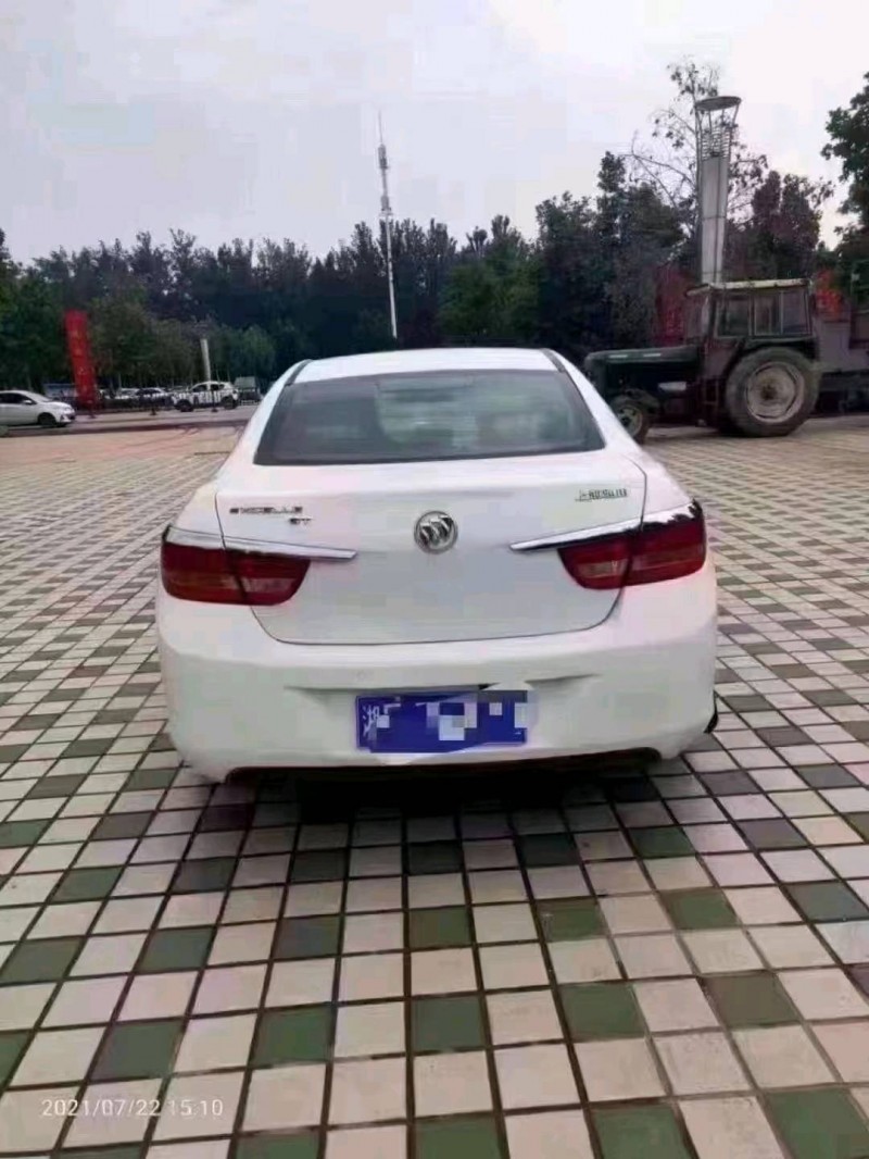 北京14年别克英朗GT2