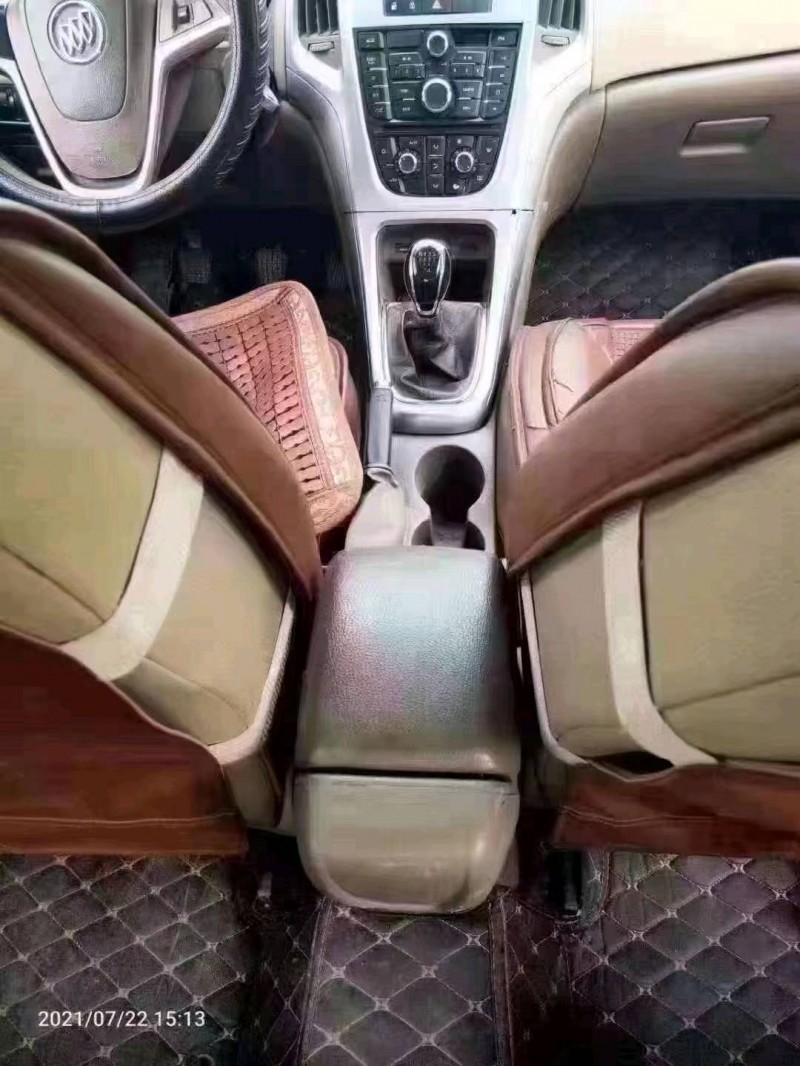 北京14年别克英朗GT5