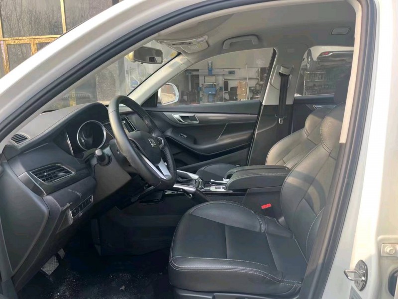 宜昌20年众泰SR73