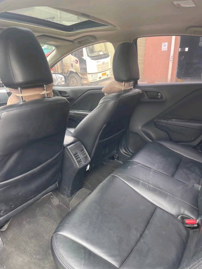 东莞17年本田哥瑞5