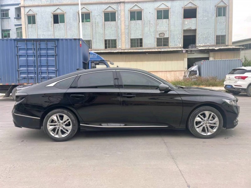 东莞20年本田雅阁7