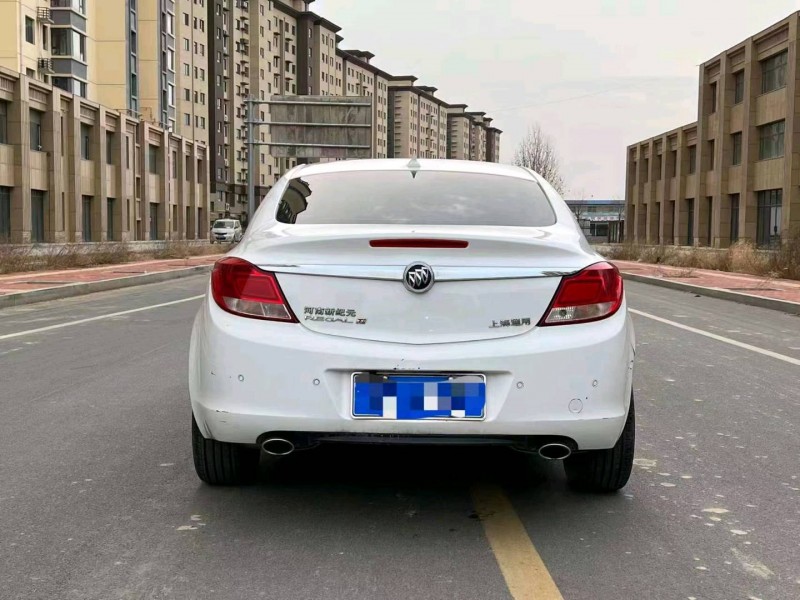 枣庄13年别克君威5