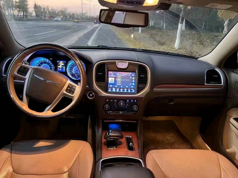 常州17年克莱斯勒300C5