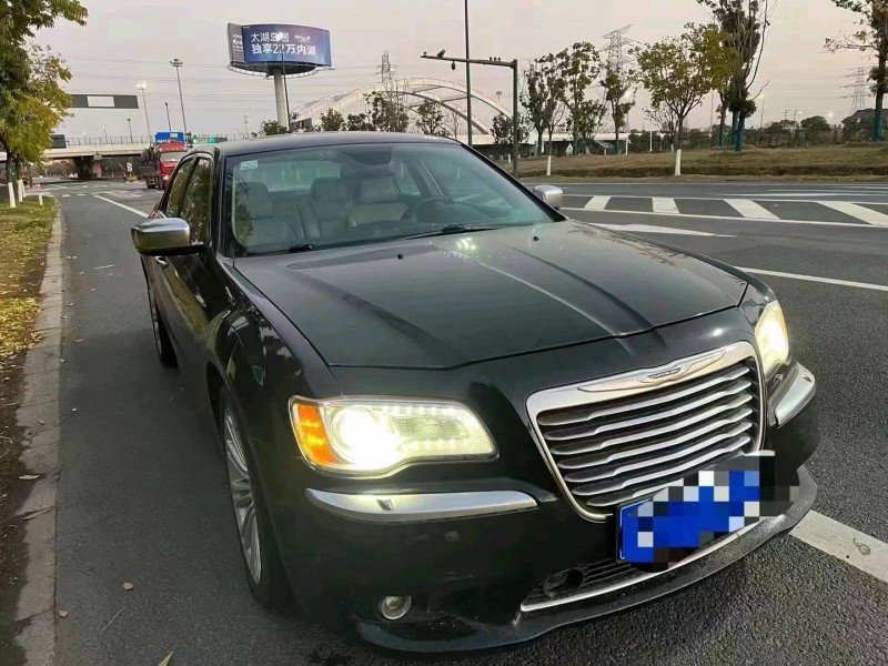 常州17年克莱斯勒300C6