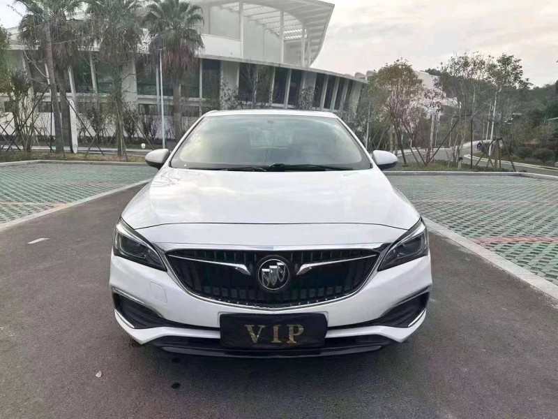 嘉兴18年别克威朗9