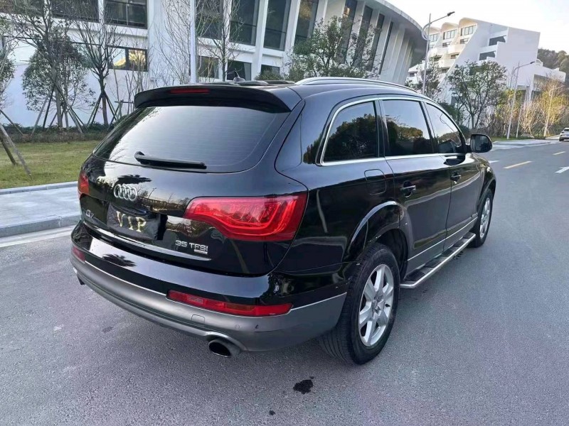 嘉兴13年奥迪Q75