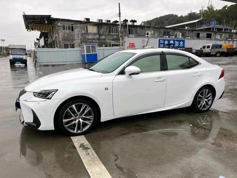 广州18年雷克萨斯IS2