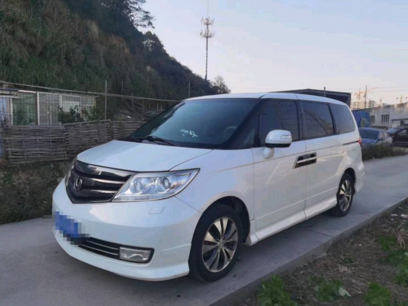 嘉兴14年本田艾力绅6