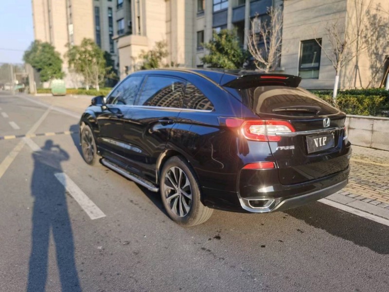 苏州18年本田冠道8