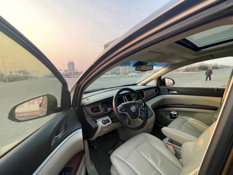 邢台16年别克GL84