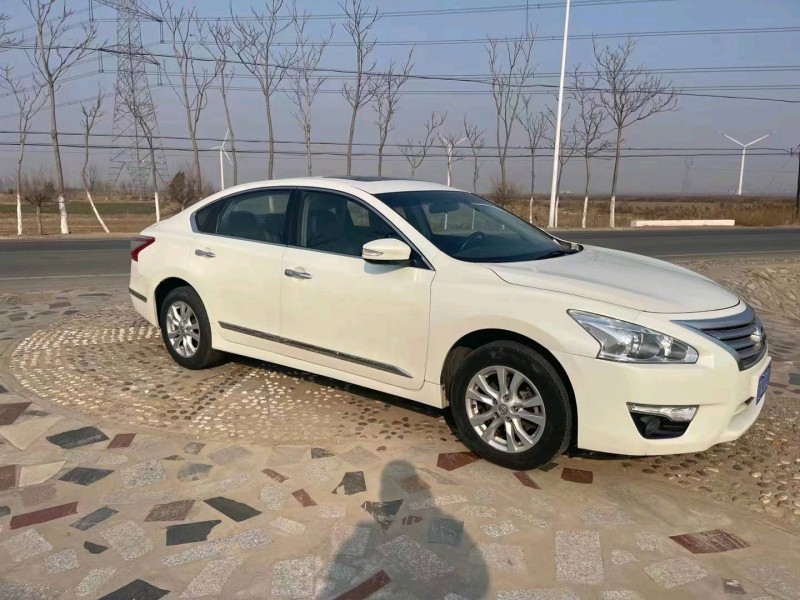 济南13年日产天籁2