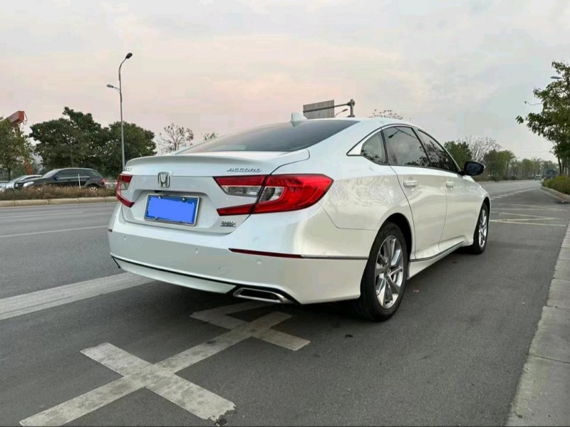 广州21年本田雅阁7