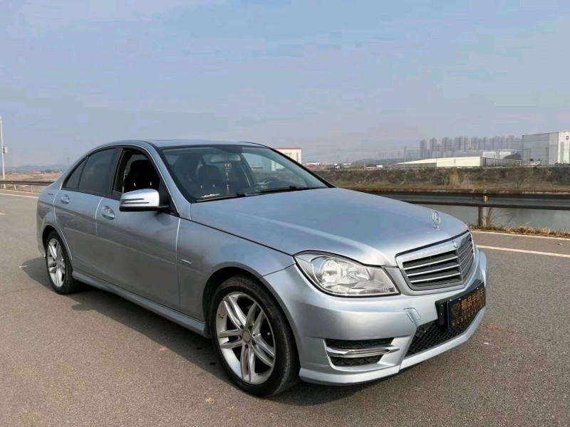 济南13年奔驰C2
