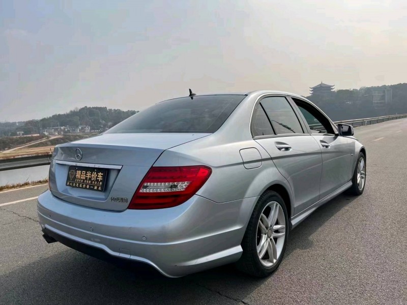 济南13年奔驰C9