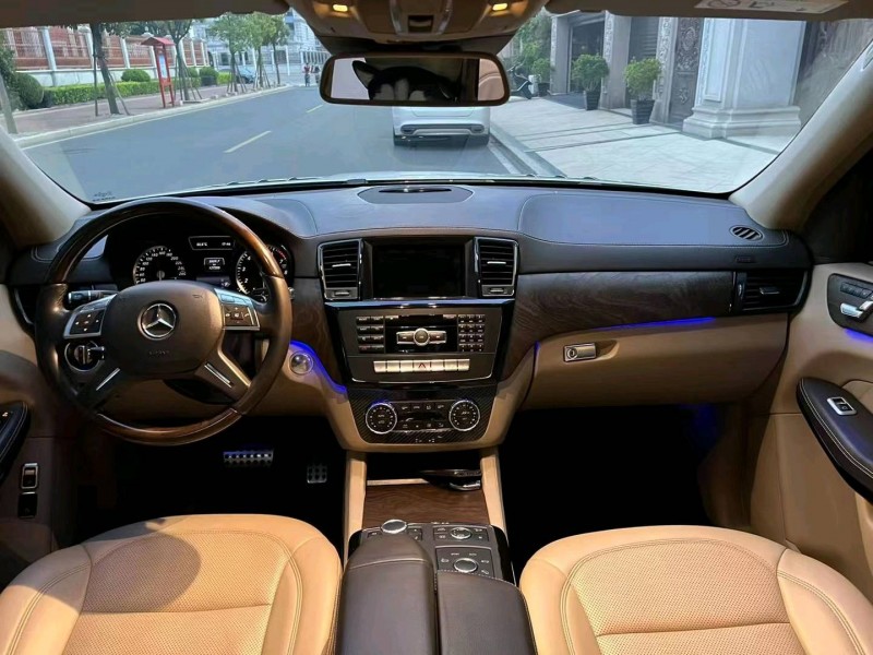 济宁14年奔驰GL4