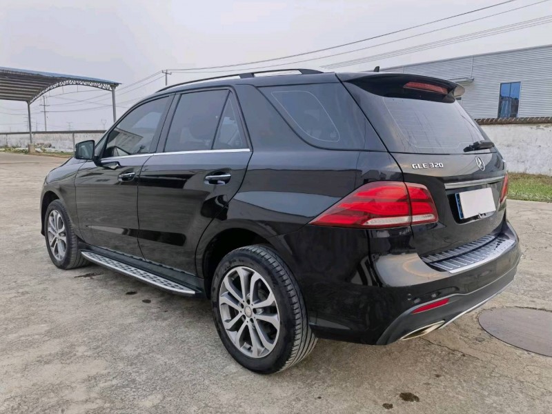 徐州17年奔驰GLE2