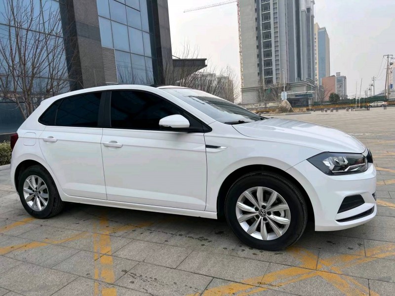 济宁22年大众polo7