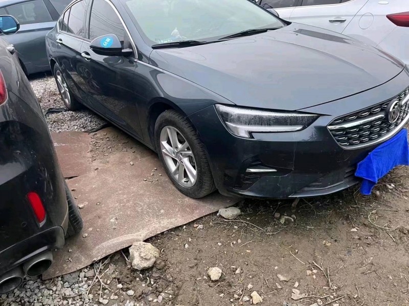 嘉兴21年别克君威2