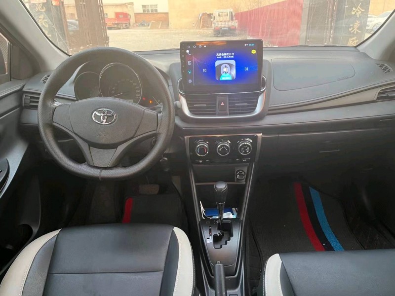 保定21年丰田YARiS L 致炫7
