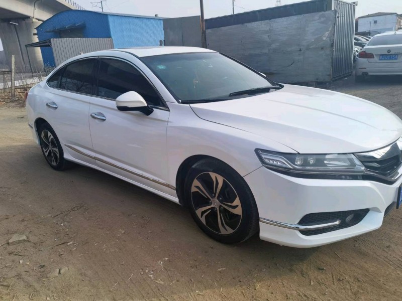 保定16年本田思铂睿3