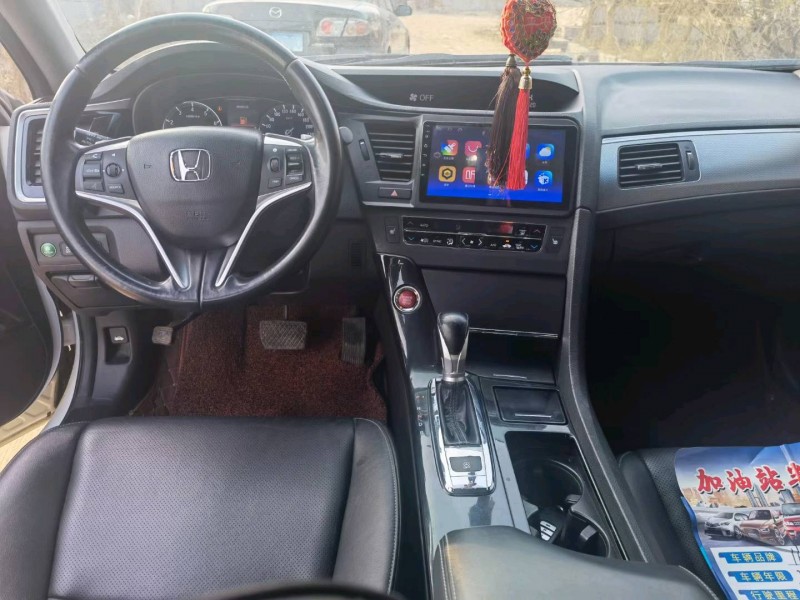 保定16年本田思铂睿6