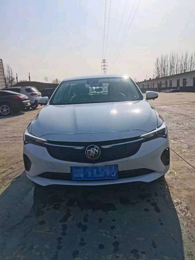 枣庄22年别克威朗1