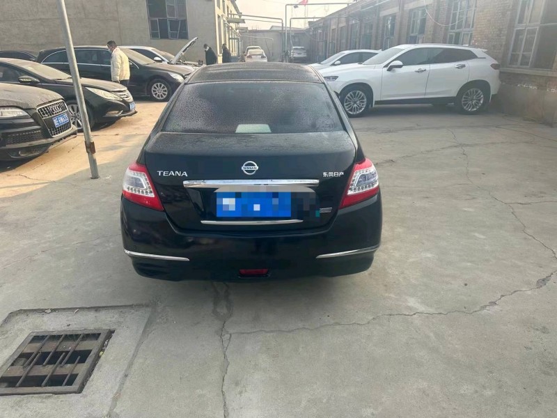 保定11年日产天籁9